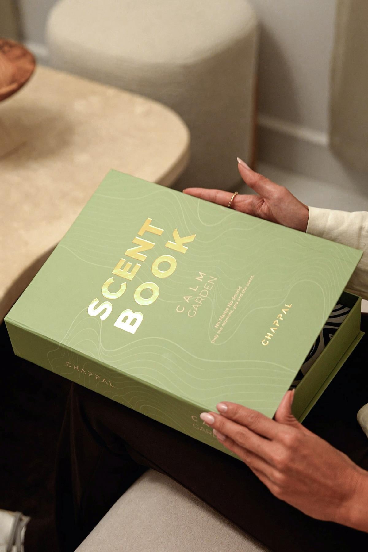 Scent Book Calm Garden lifestyle - Chappal