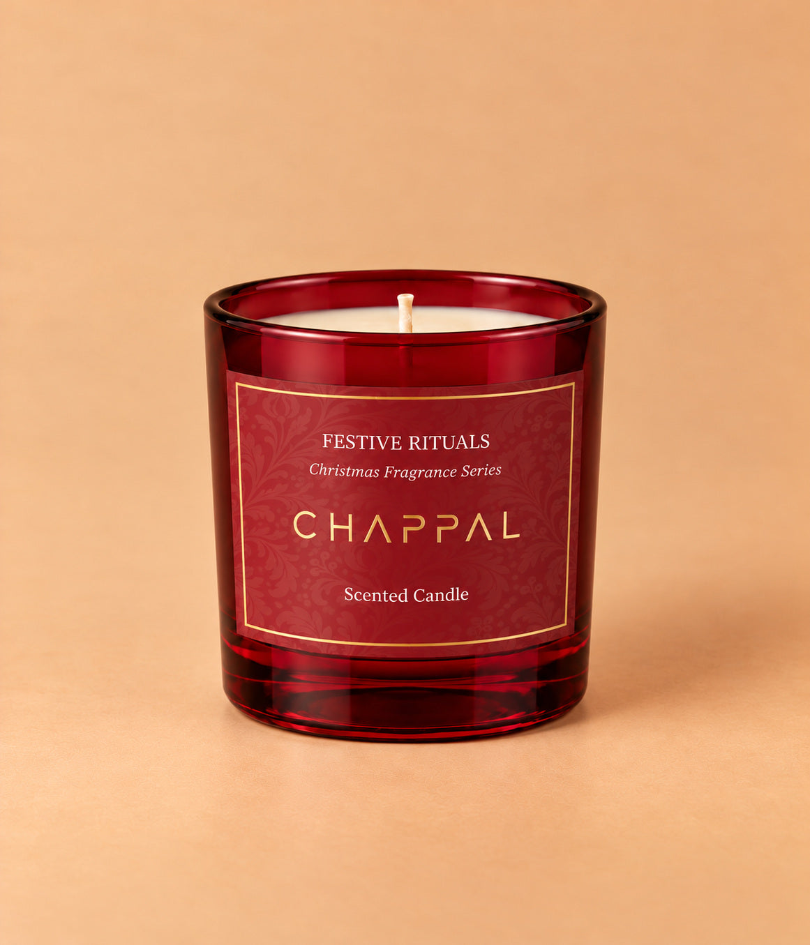 CHAPPAL Festive Rituals krem mum, kırmızı cam ve altın varak etiket