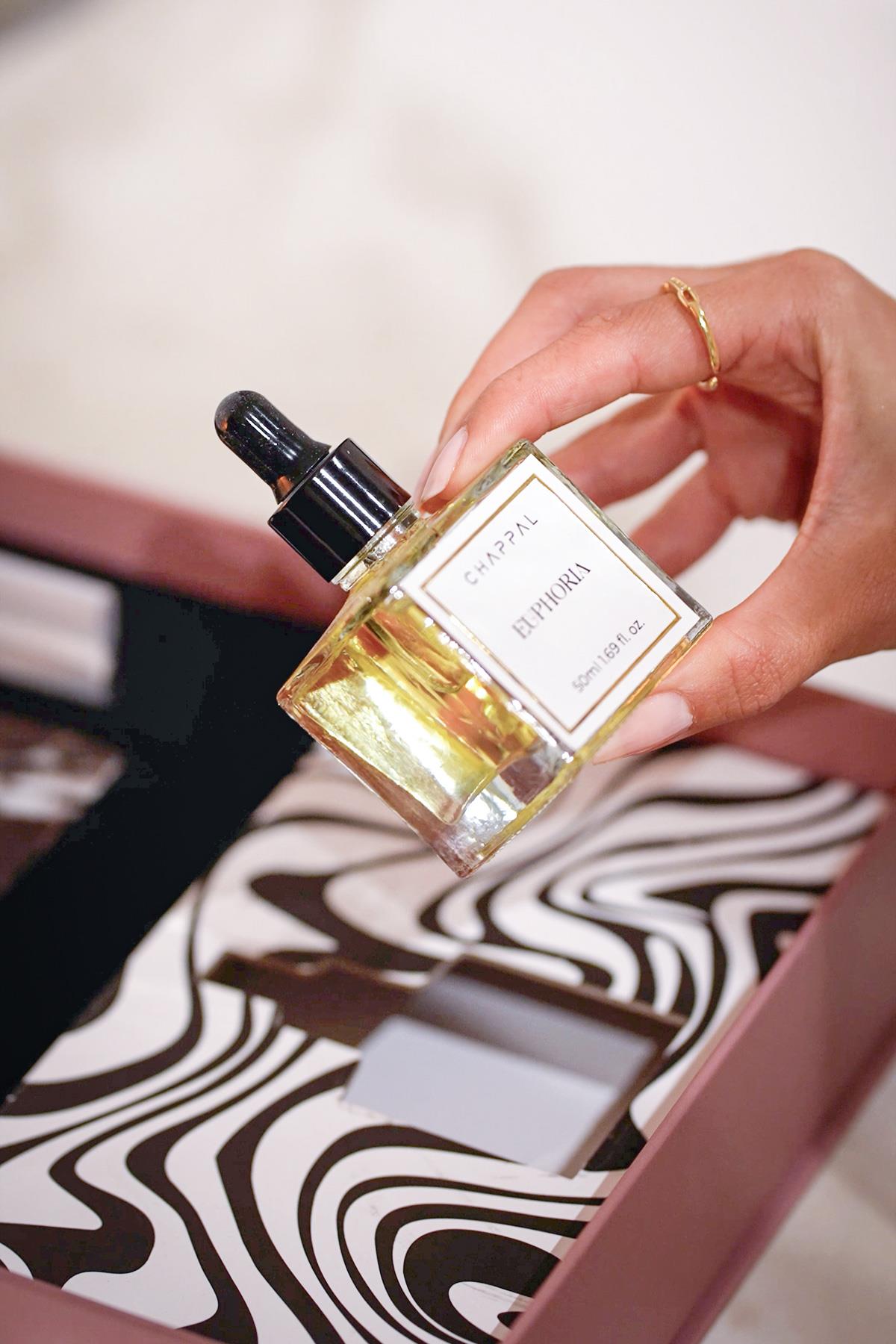 Scent Book Euphoria detay - Chappal