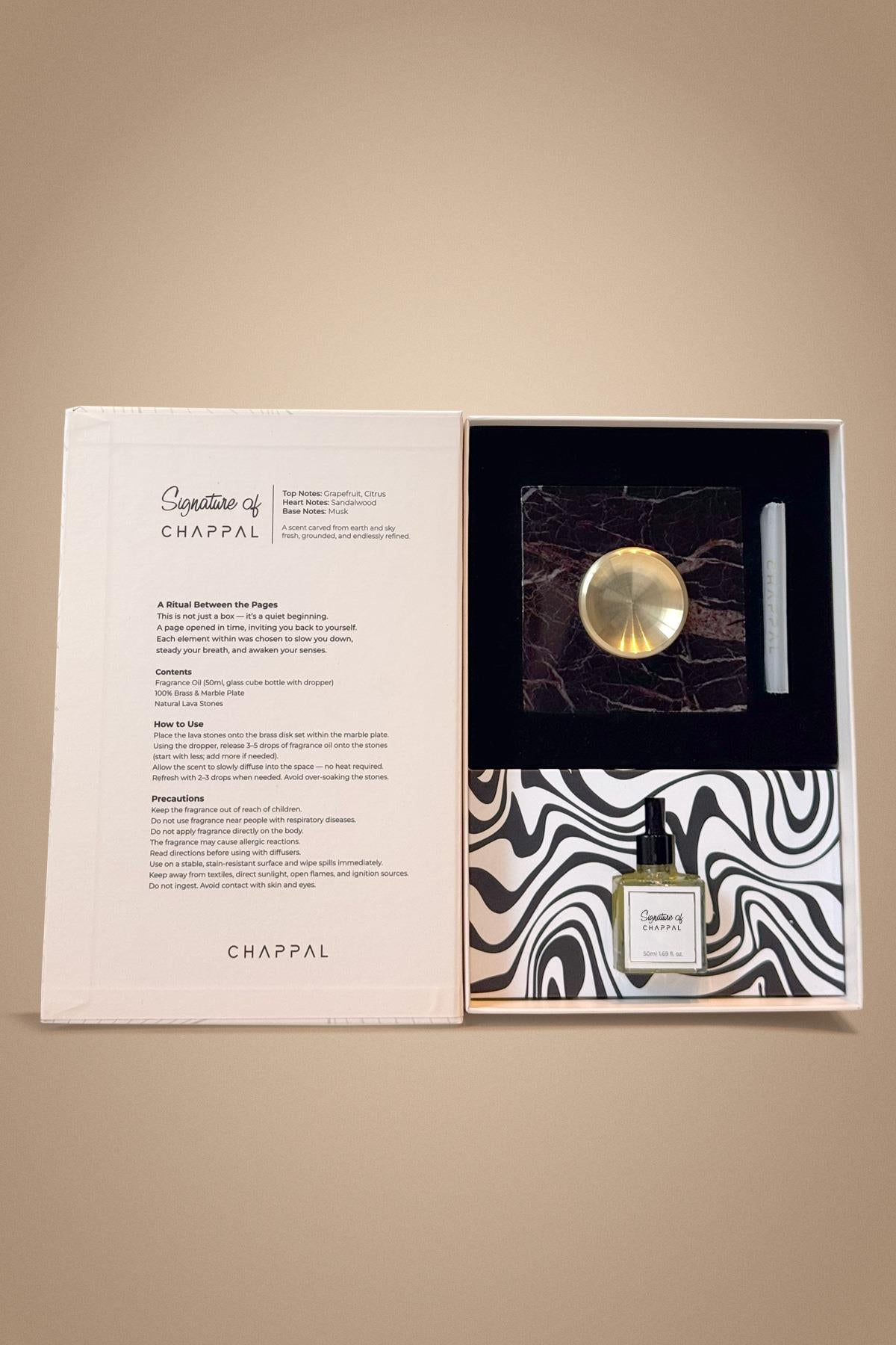Scent Book Signature ikinci görsel - Chappal
